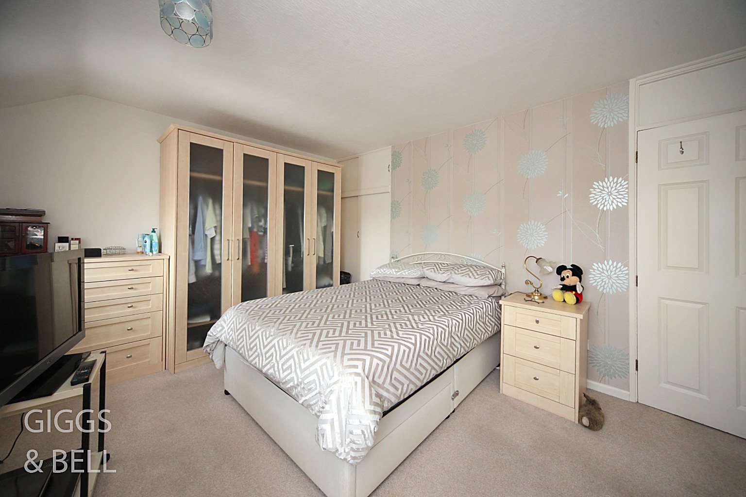 2 bed semi-detached house for sale in Lime Tree Close, Luton  - Property Image 10