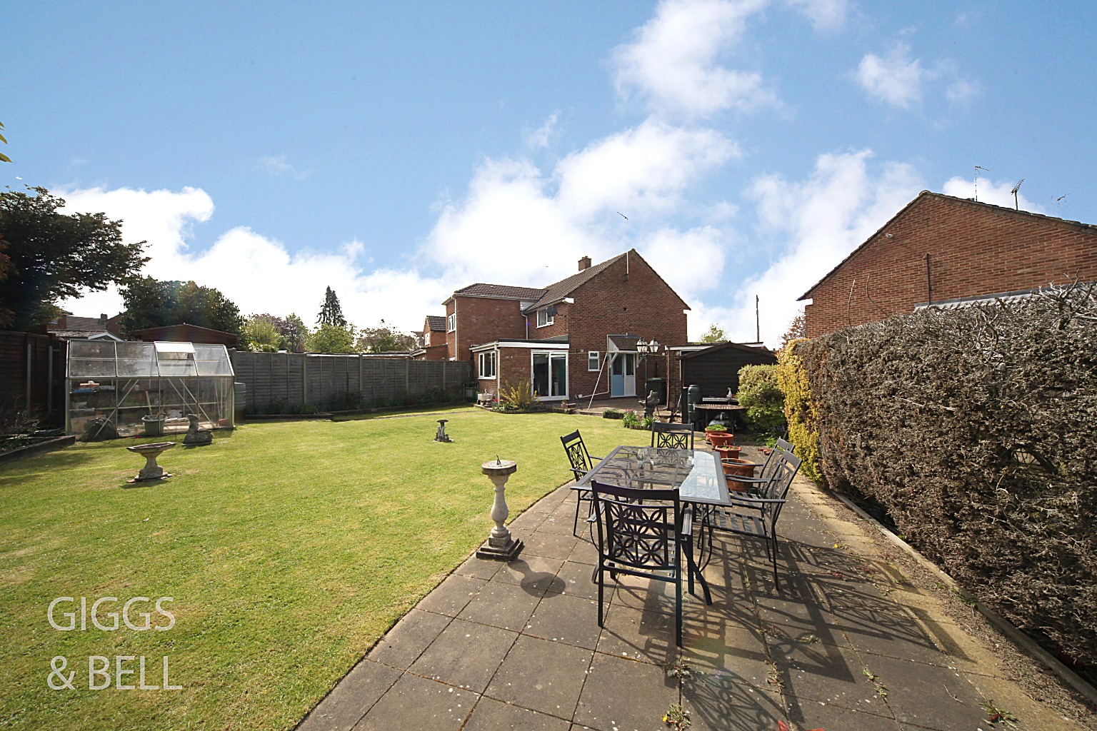 2 bed semi-detached house for sale in Lime Tree Close, Luton  - Property Image 17