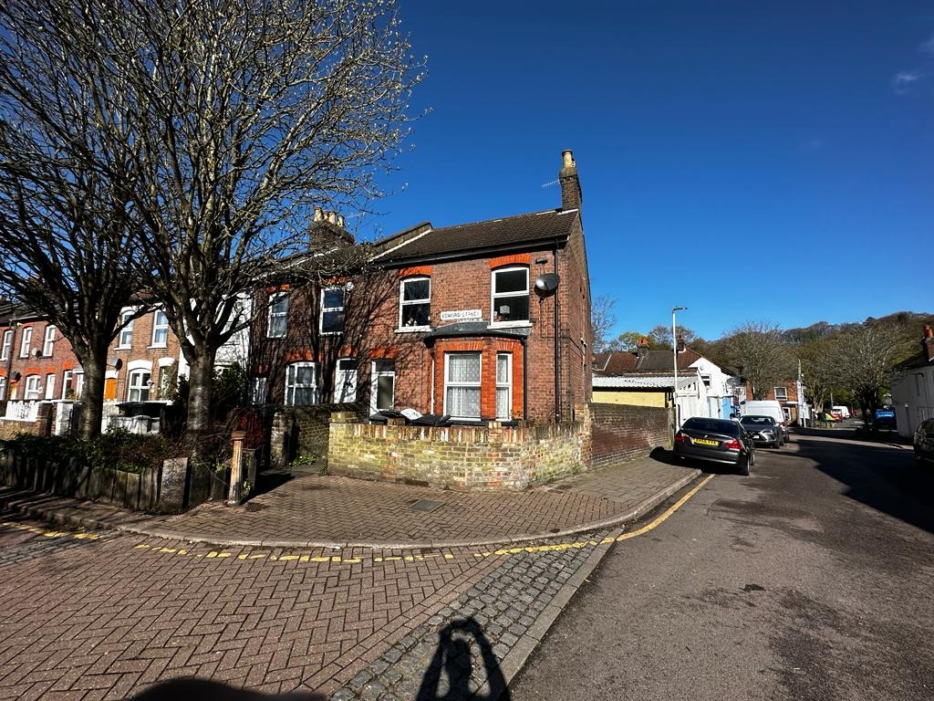 3 bed end of terrace house for sale in Edward Street, Luton  - Property Image 12