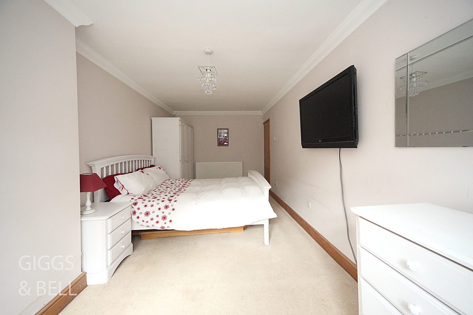 3 bed detached bungalow for sale in Sedbury Close, Luton 14