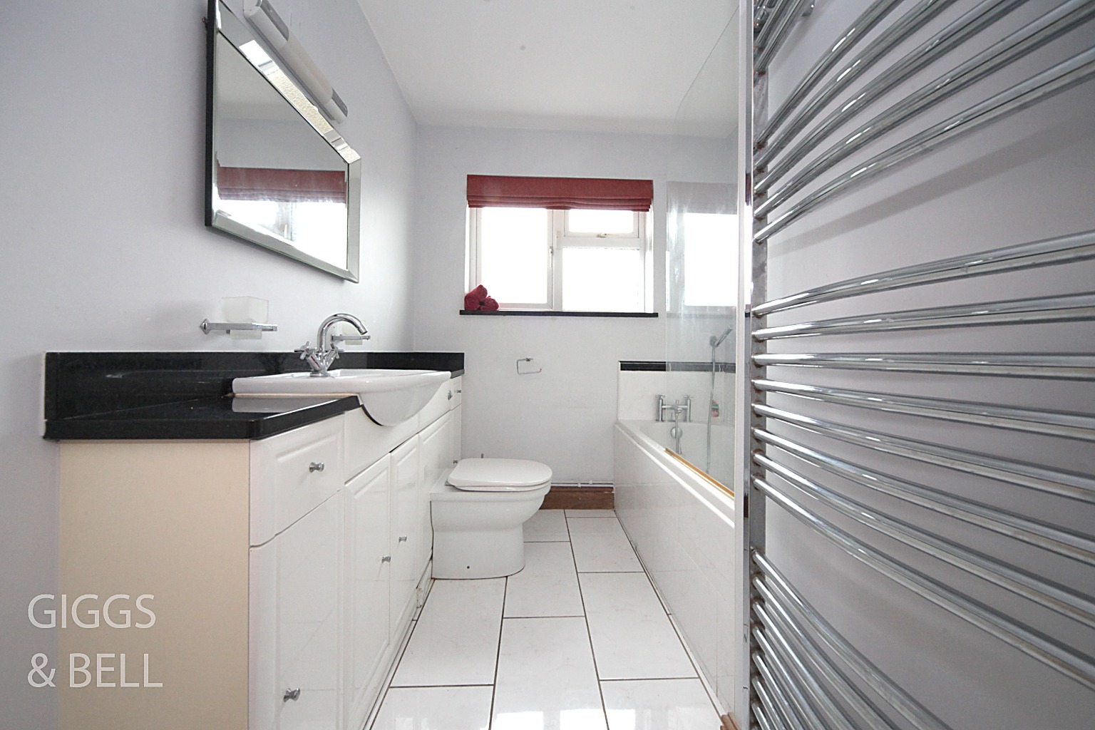 3 bed detached bungalow for sale in Sedbury Close, Luton 19