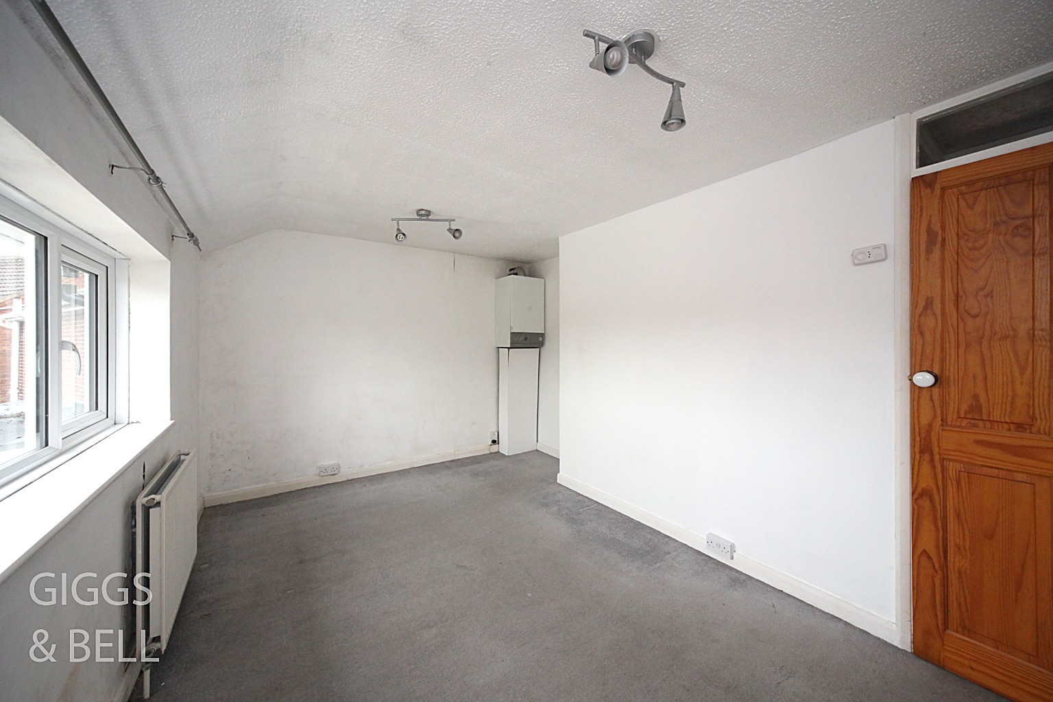 2 bed semi-detached house for sale in Peartree Road, Luton 12