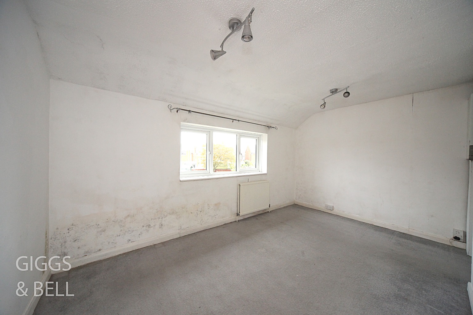 2 bed semi-detached house for sale in Peartree Road, Luton 11