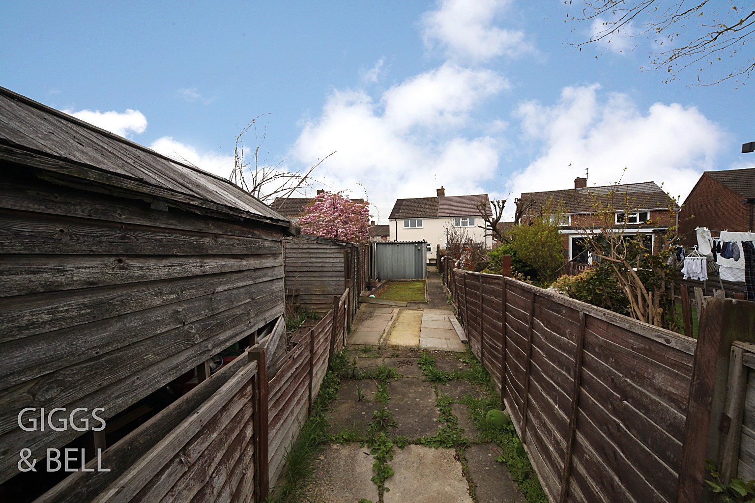 2 bed semi-detached house for sale in Peartree Road, Luton 16