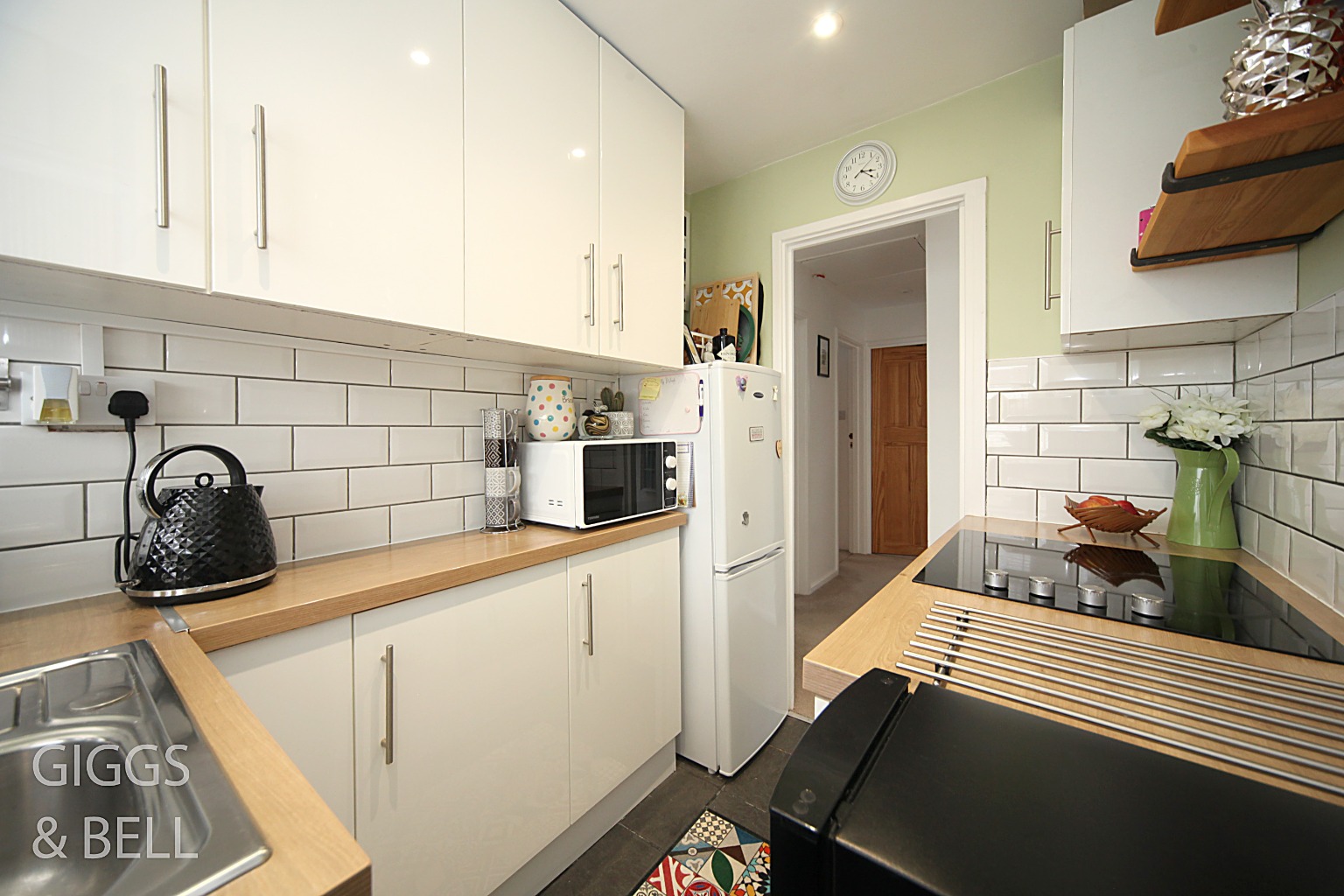 2 bed maisonette for sale in Birchen Grove, Luton 7