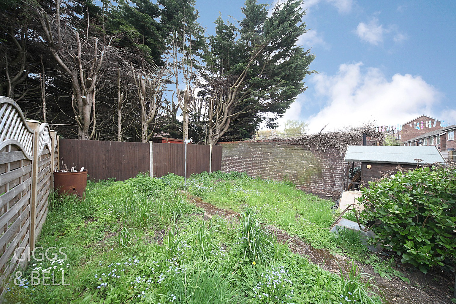 2 bed maisonette for sale in Birchen Grove, Luton 12