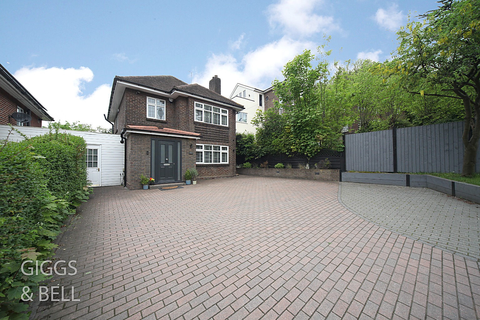 4 bed detached house for sale in Stockingstone Road 27