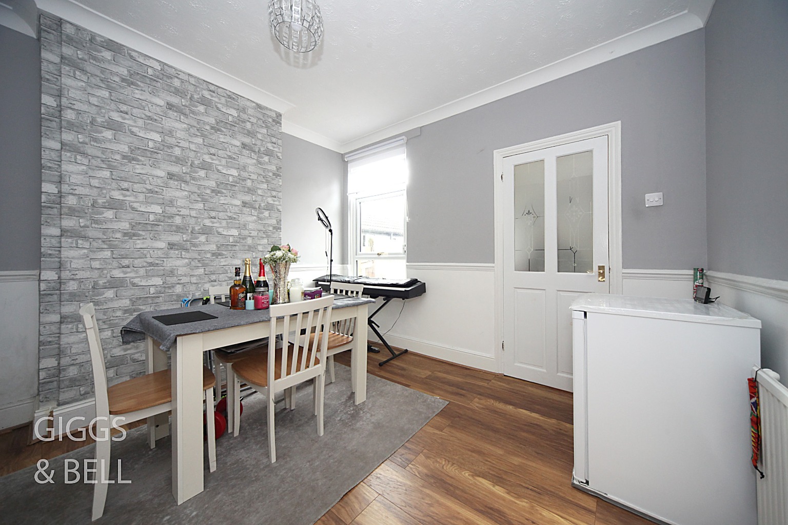 2 bed terraced house for sale in Dane Road, Bedfordshire  - Property Image 2