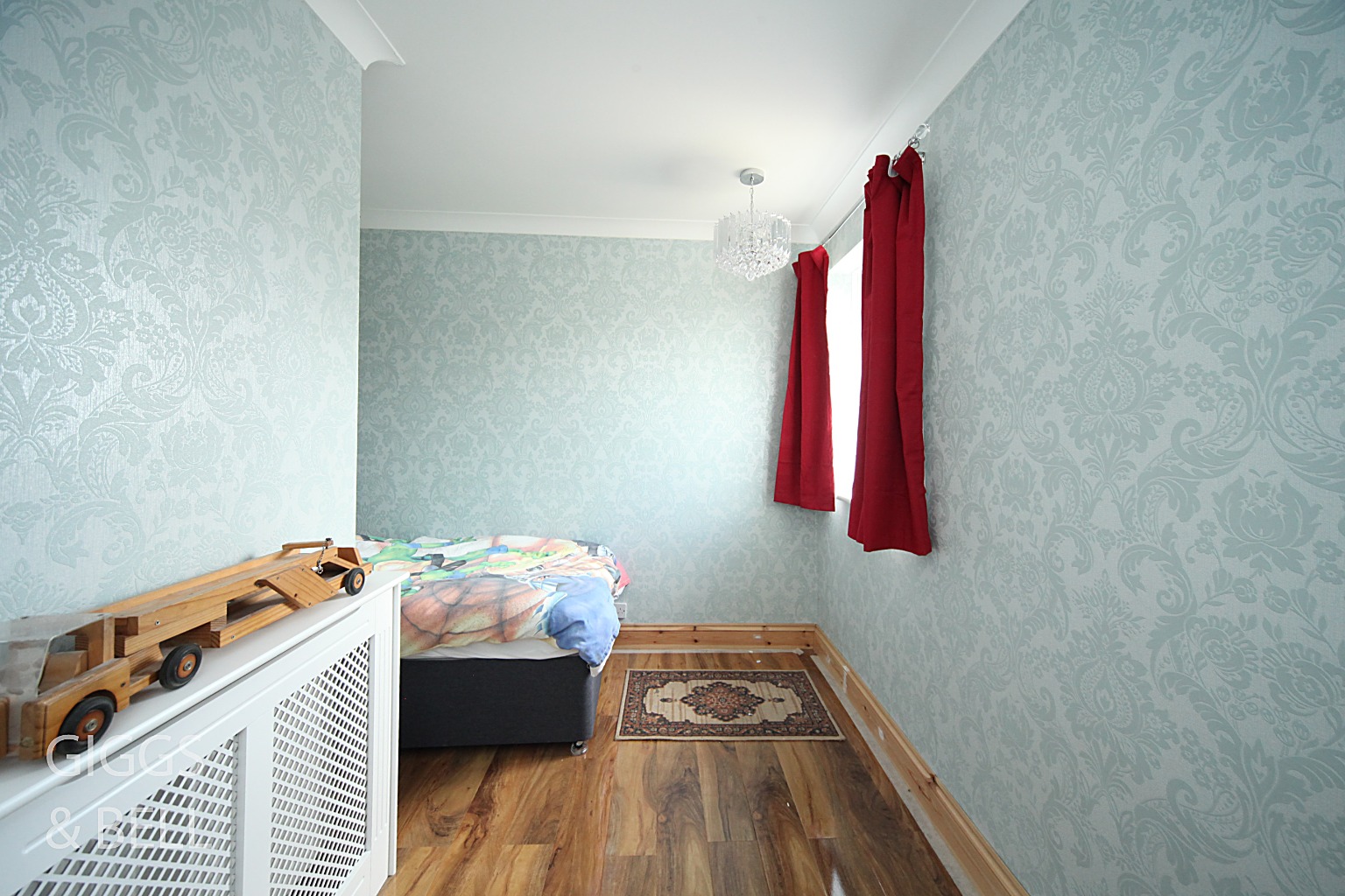 3 bed terraced house for sale in Whipperley Way, Luton  - Property Image 12