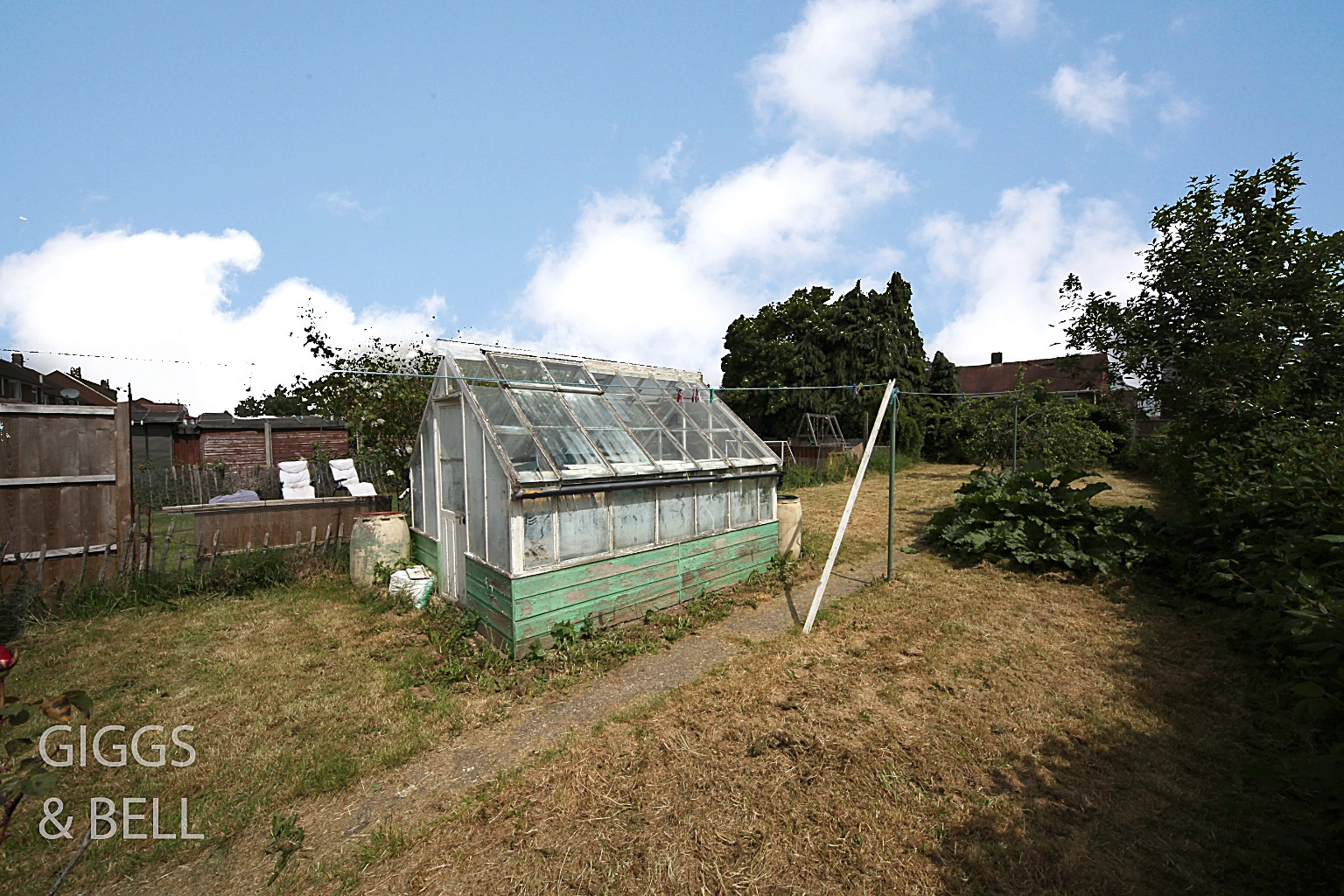 3 bed terraced house for sale in Whipperley Way, Luton  - Property Image 16
