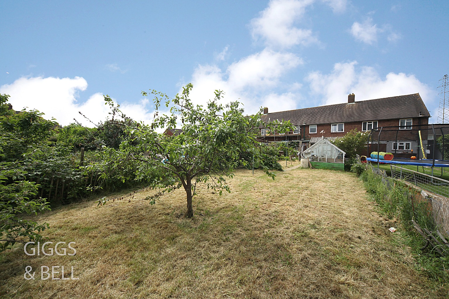 3 bed terraced house for sale in Whipperley Way, Luton  - Property Image 18