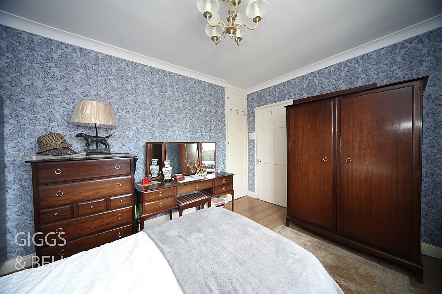 3 bed terraced house for sale in Whipperley Way, Luton 9