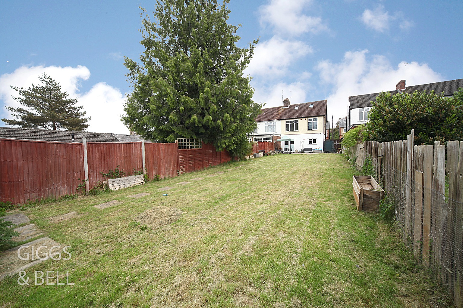4 bed semi-detached house for sale in Alton Road, Luton  - Property Image 17