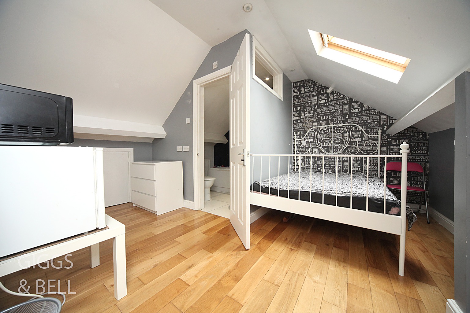 4 bed semi-detached house for sale in Alton Road, Luton 7