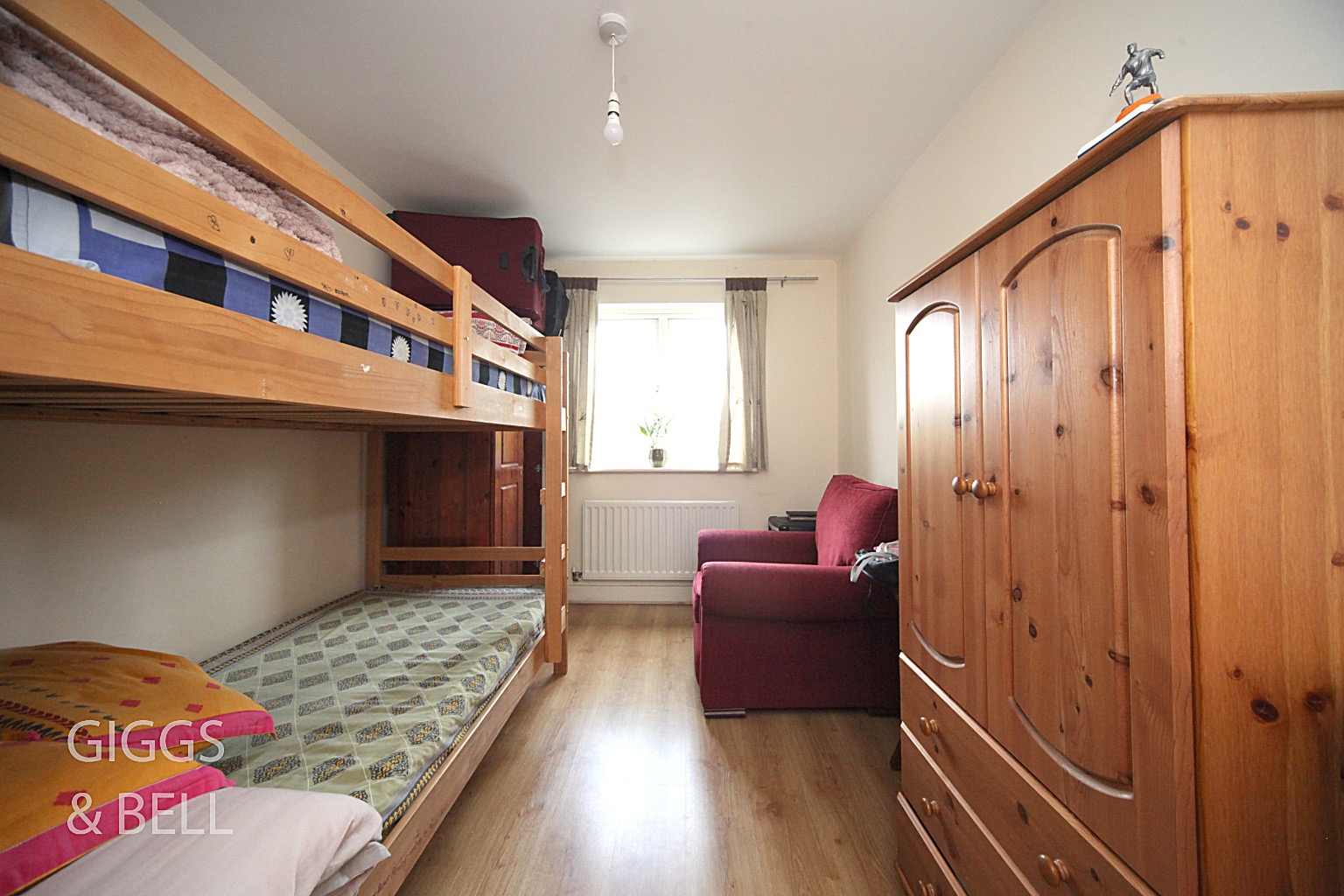 2 bed flat for sale in Primrose Close, Luton 5