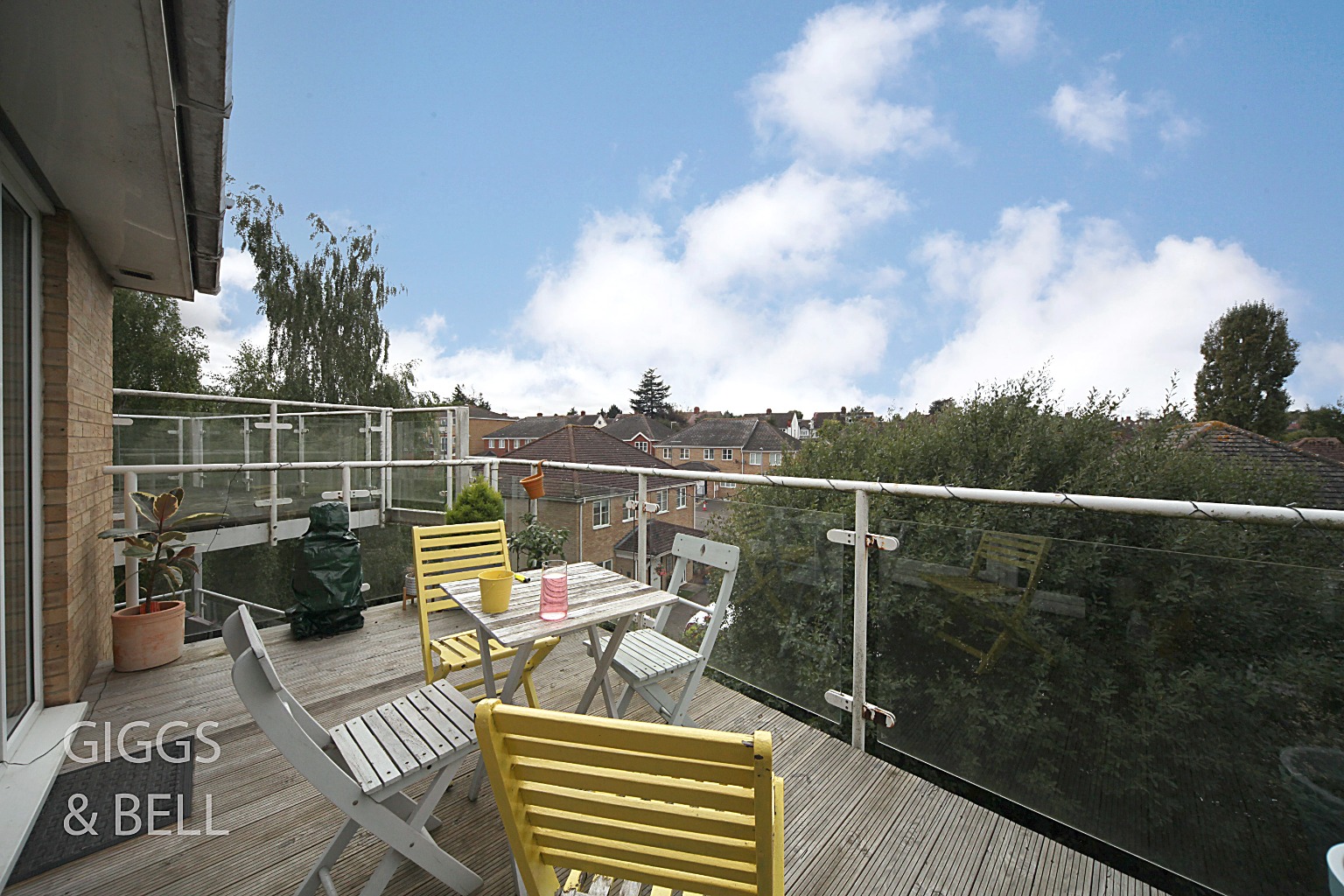 2 bed flat for sale in Foxglove Way, Luton 7