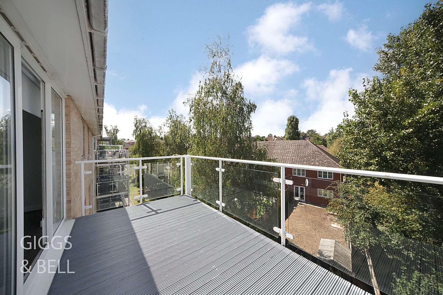 2 bed flat for sale in Foxglove Way, Luton  - Property Image 12