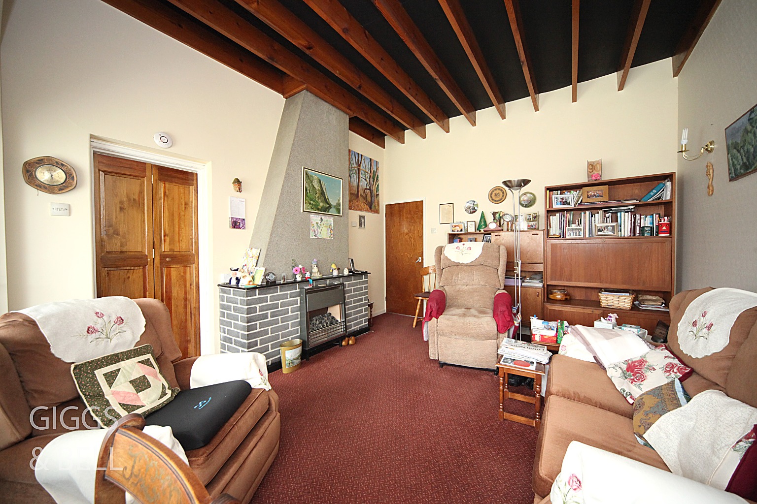 2 bed bungalow for sale in Tintagel Close  - Property Image 3