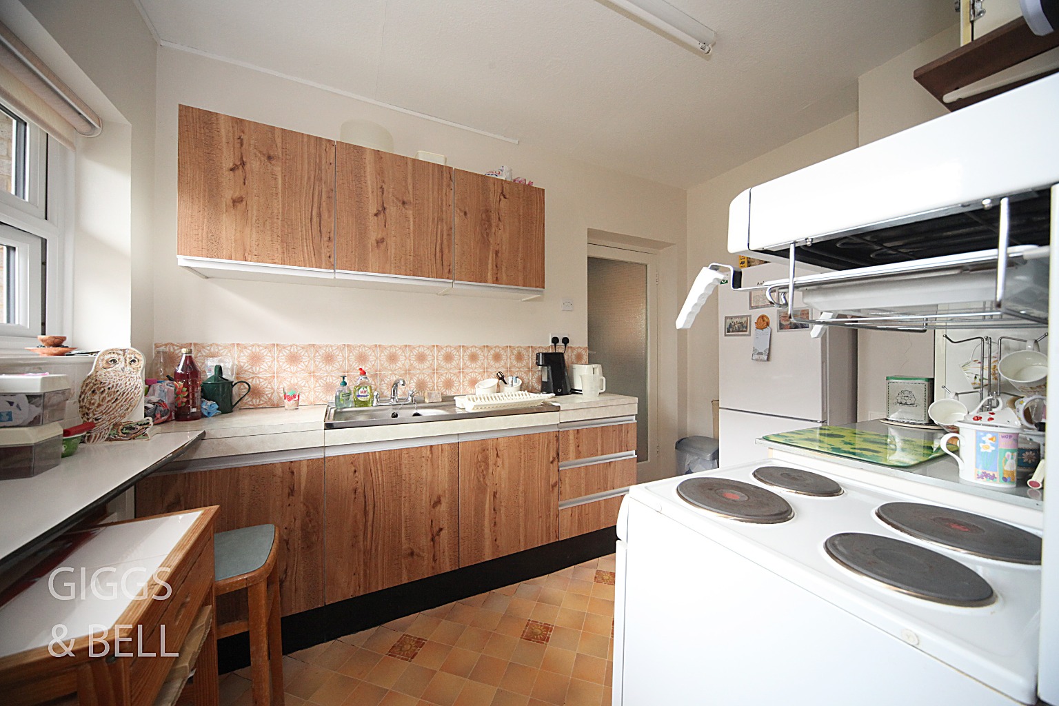 2 bed bungalow for sale in Tintagel Close  - Property Image 5