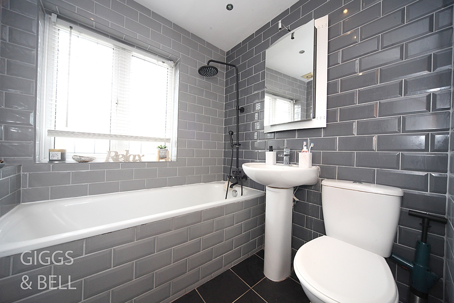 4 bed semi-detached house for sale in Cutenhoe Road, Luton  - Property Image 22