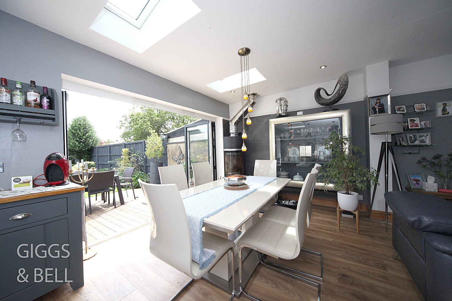 4 bed semi-detached house for sale in Cutenhoe Road, Luton 9