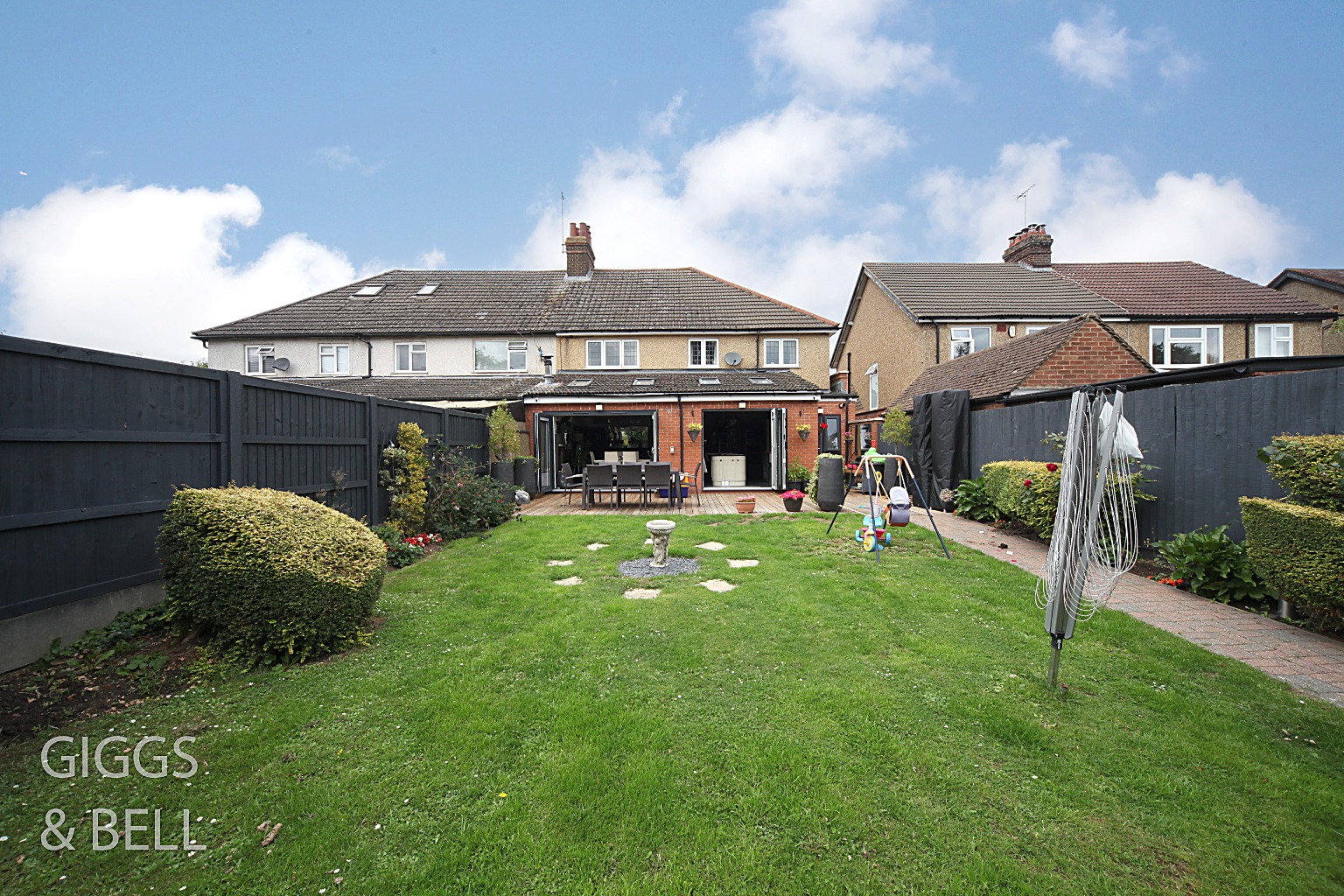 4 bed semi-detached house for sale in Cutenhoe Road, Luton  - Property Image 26