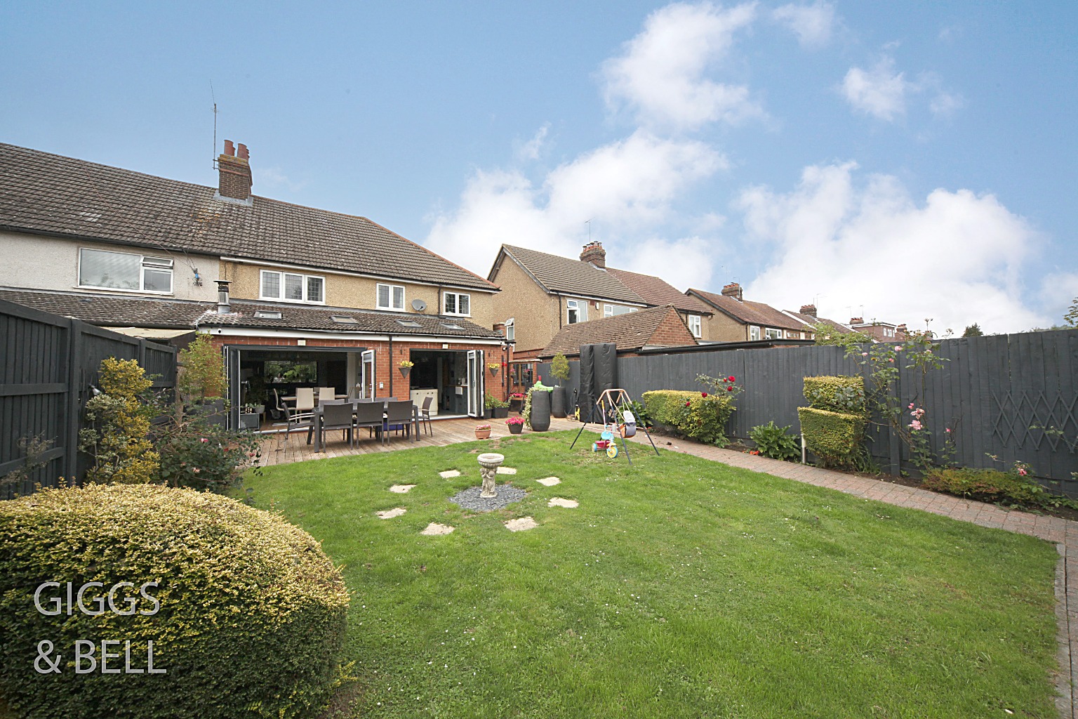 4 bed semi-detached house for sale in Cutenhoe Road, Luton 27