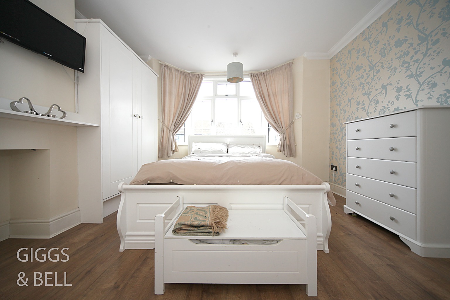 3 bed semi-detached house for sale in Alton Road, Luton 9