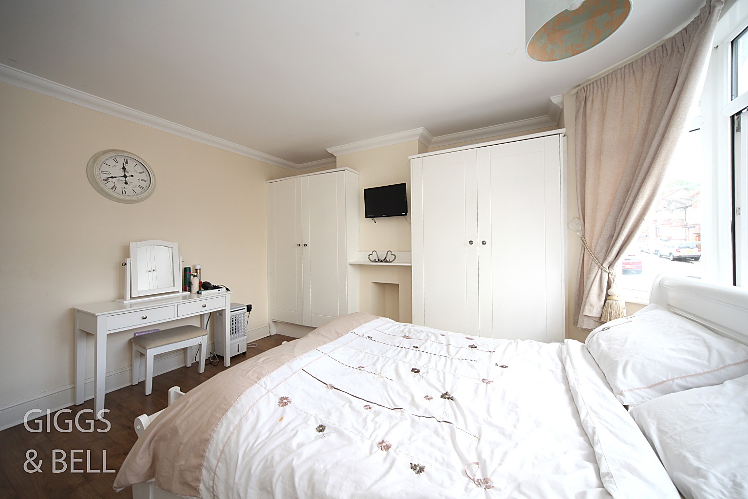 3 bed semi-detached house for sale in Alton Road, Luton  - Property Image 11