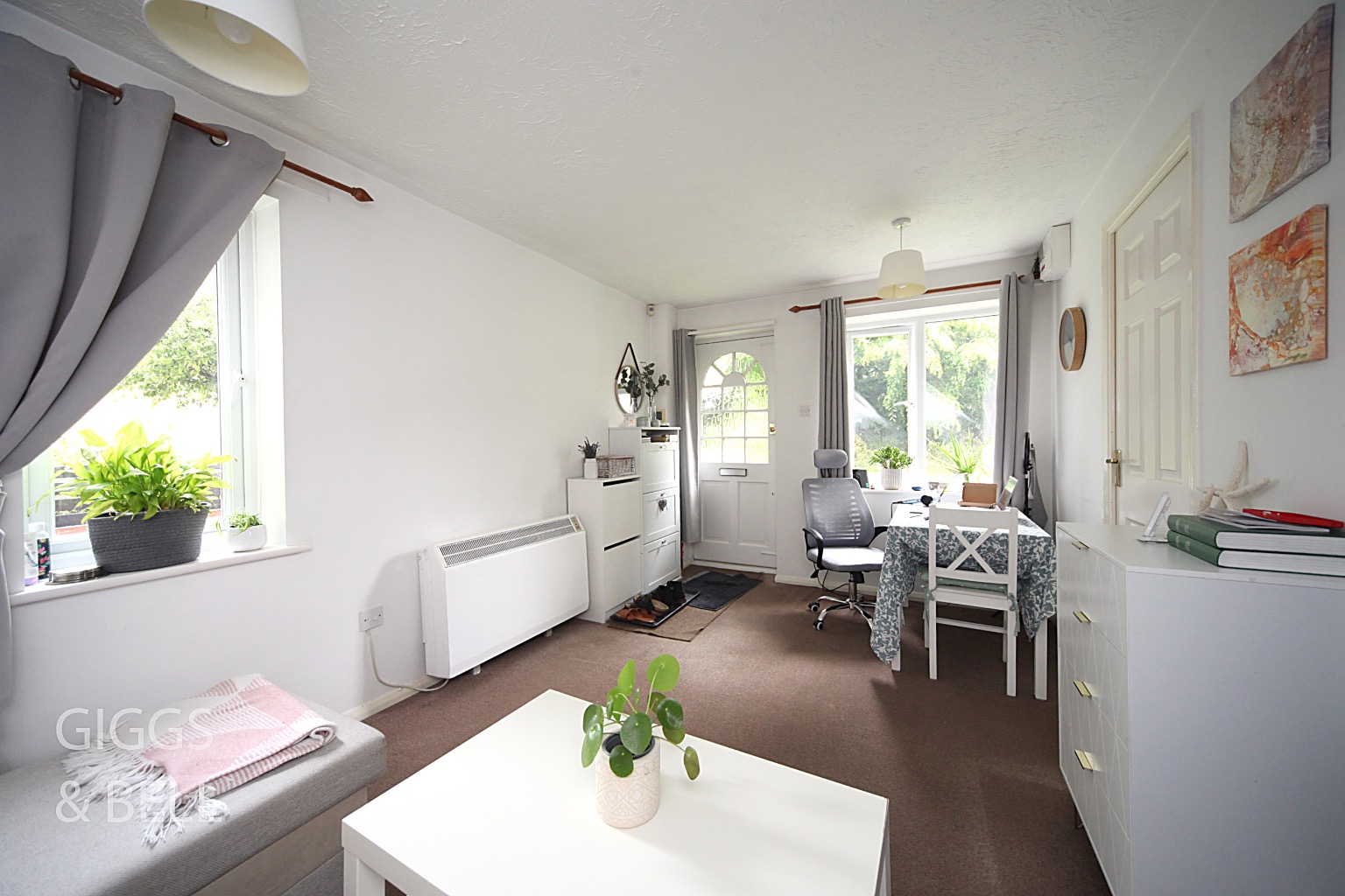 1 bed semi-detached house for sale in Farmbrook, Luton  - Property Image 2