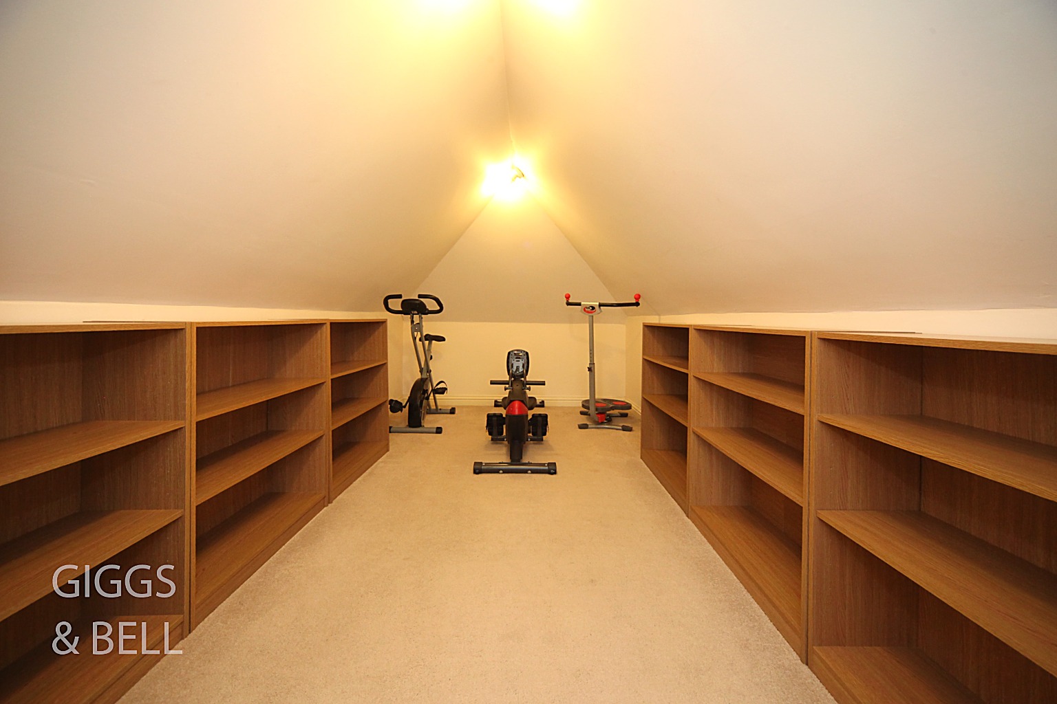 3 bed detached bungalow for sale in Gardenia Avenue, Luton  - Property Image 16