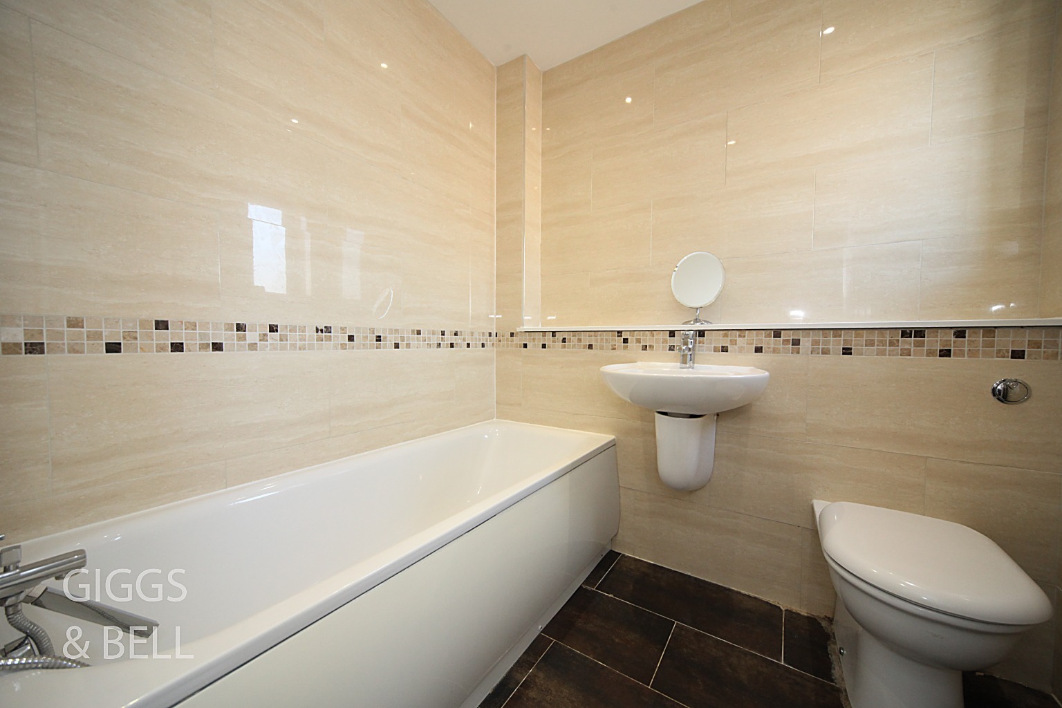 3 bed detached bungalow for sale in Gardenia Avenue, Luton  - Property Image 18