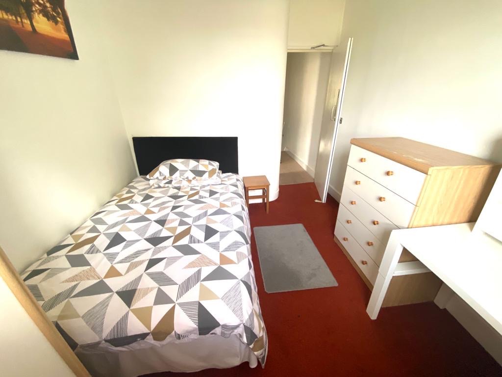 4 bed terraced house for sale in Hitchin Road, Luton 14