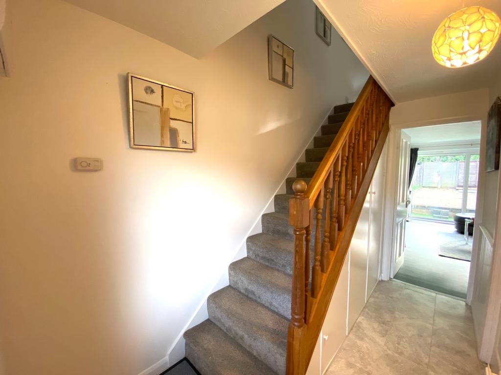 2 bed terraced house for sale in Oregon Way, Luton 5