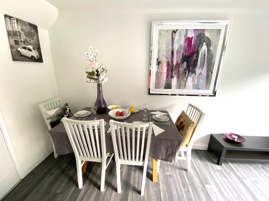 2 bed terraced house for sale in Oregon Way, Luton 4