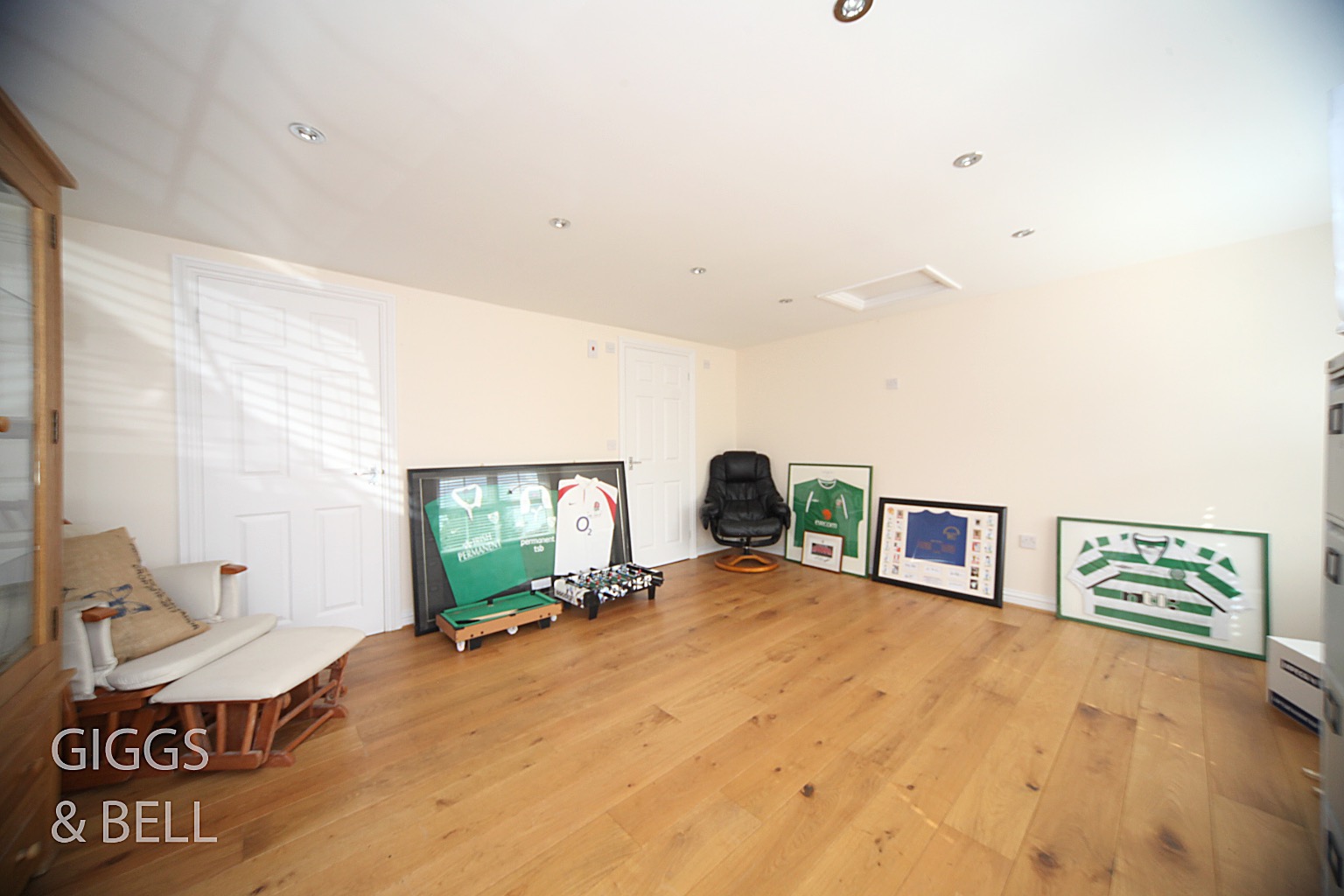 4 bed detached house for sale in Elvington Gardens, Luton 20