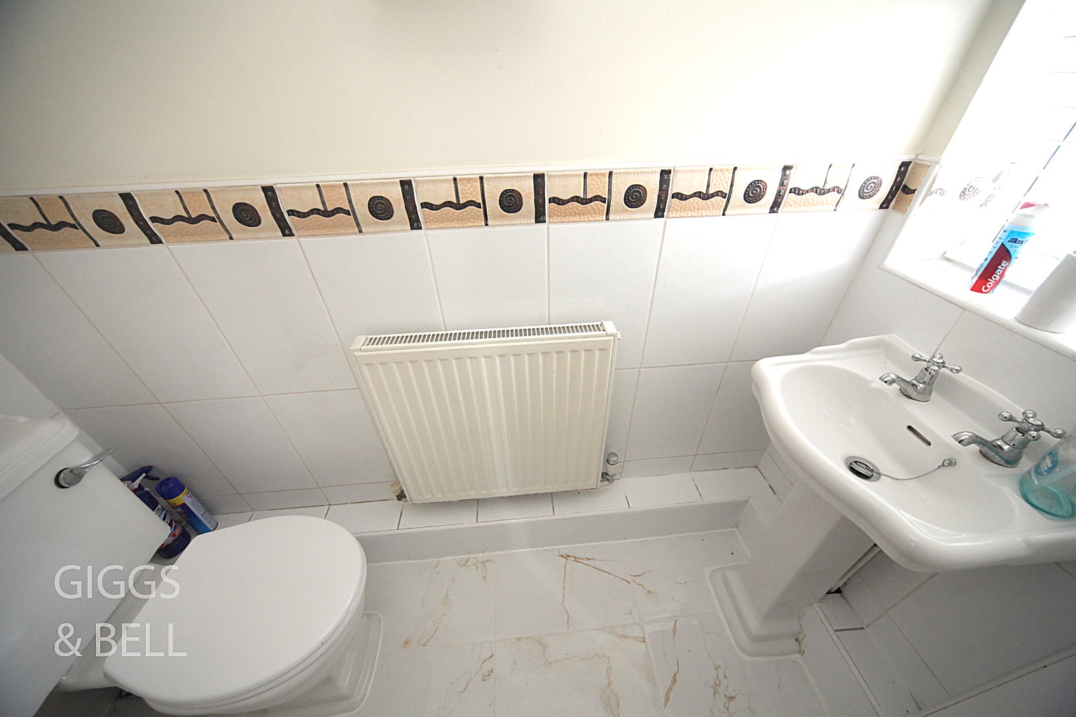 4 bed detached house for sale in Elvington Gardens, Luton 8