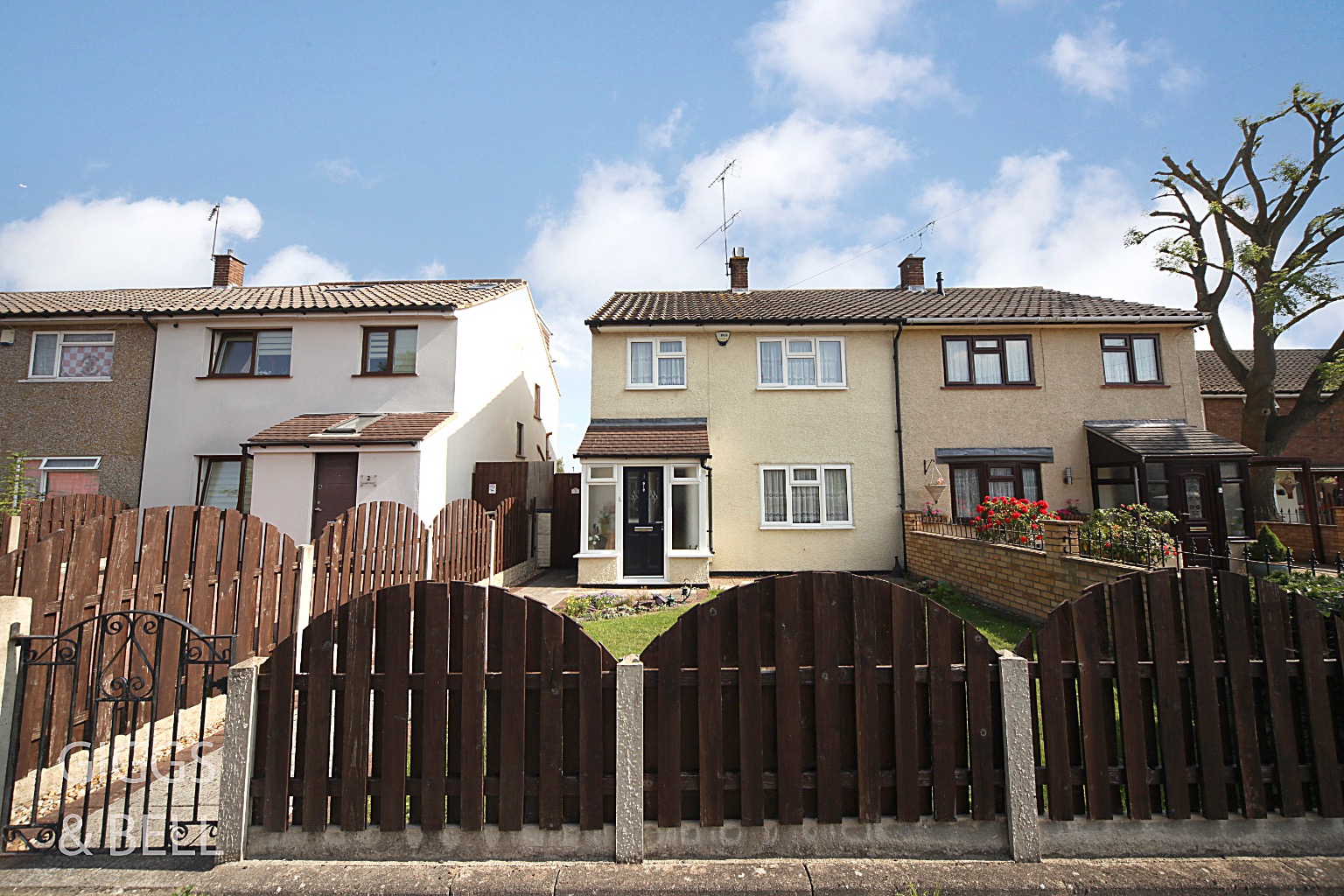 3 bed semi-detached house for sale in Ramsey Close, Luton  - Property Image 19