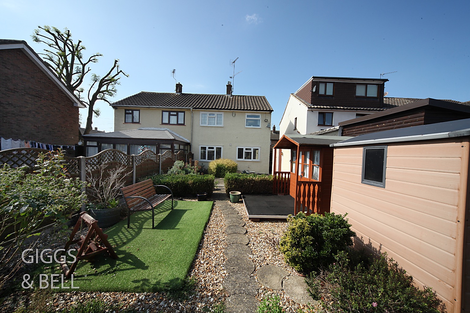 3 bed semi-detached house for sale in Ramsey Close, Luton 15