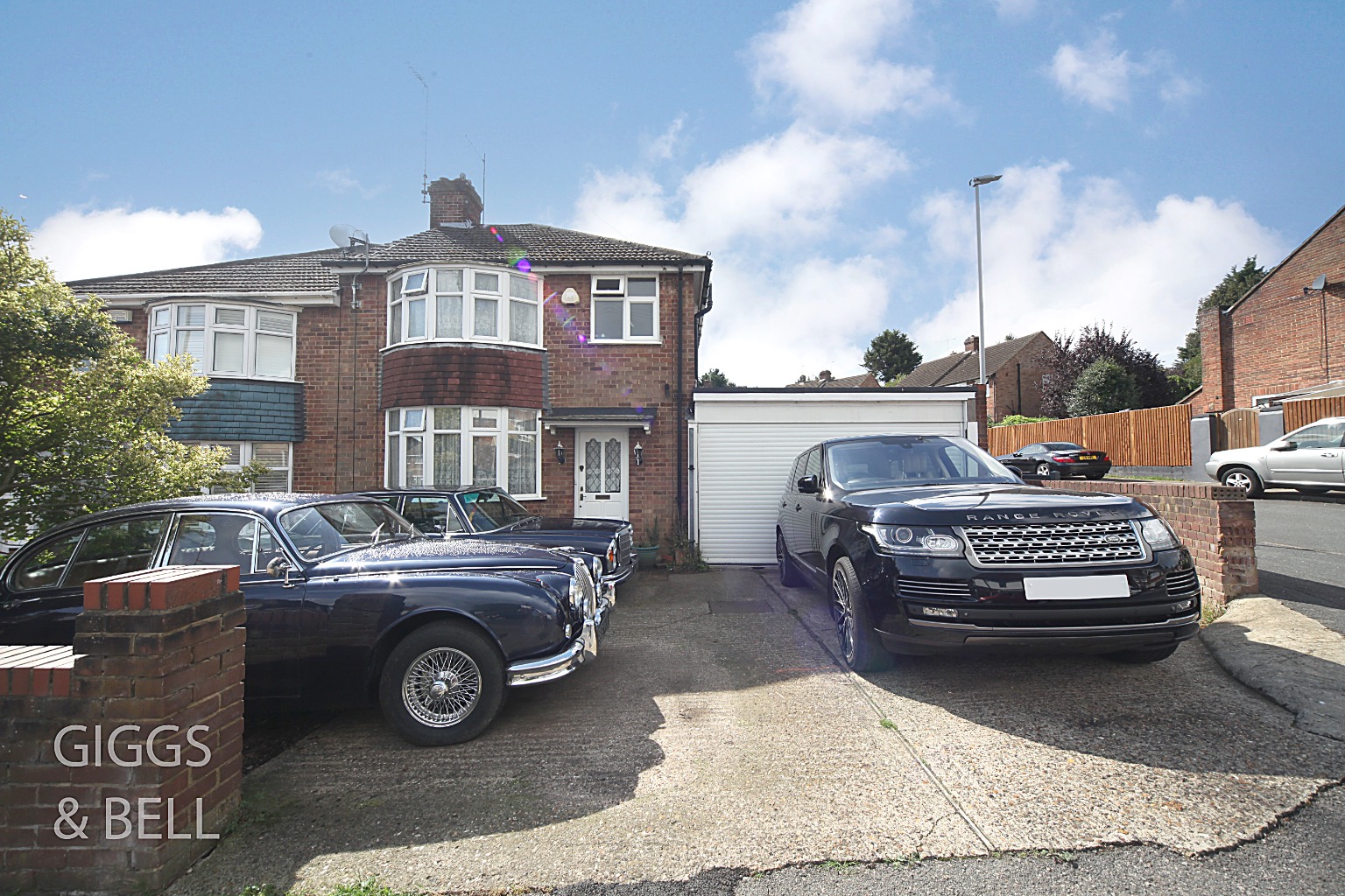 3 bed semi-detached house for sale in Meyrick Avenue, Luton - Property Image 1