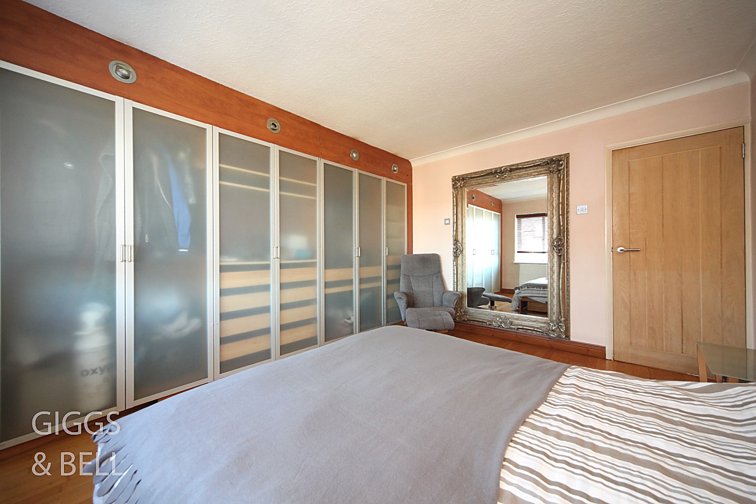 2 bed flat for sale in Stockwood Crescent, Luton 9