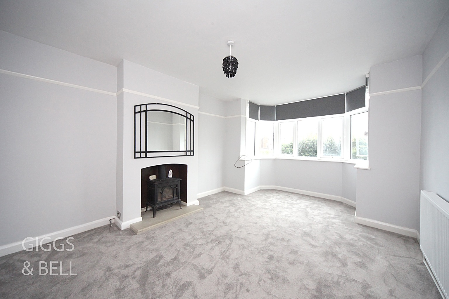 3 bed semi-detached house for sale in Strathmore Avenue, Luton 2