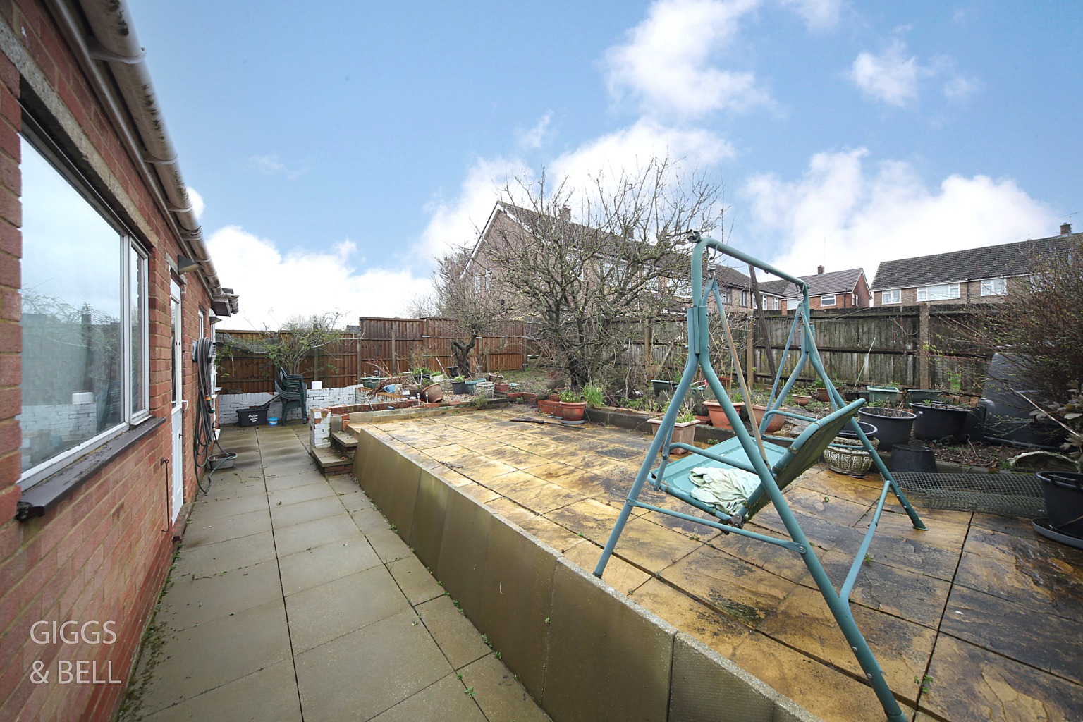 3 bed end of terrace house for sale in Paddock Close 14