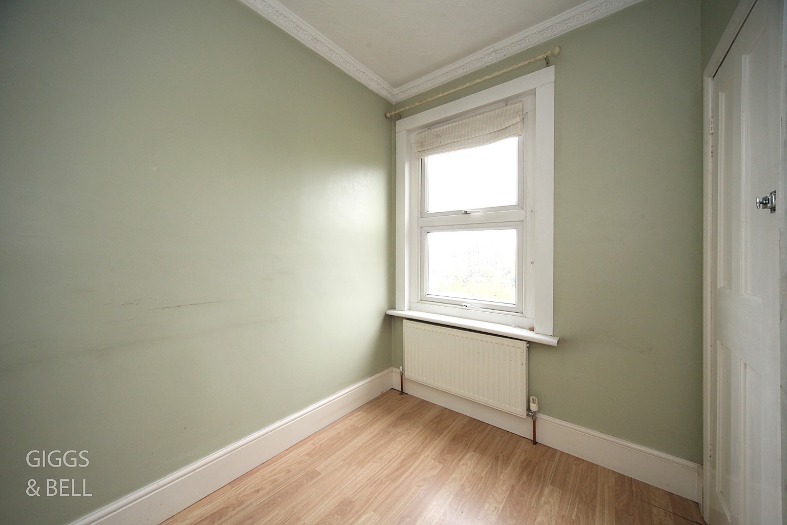 3 bed semi-detached house for sale in Luton Road, Dunstable  - Property Image 11