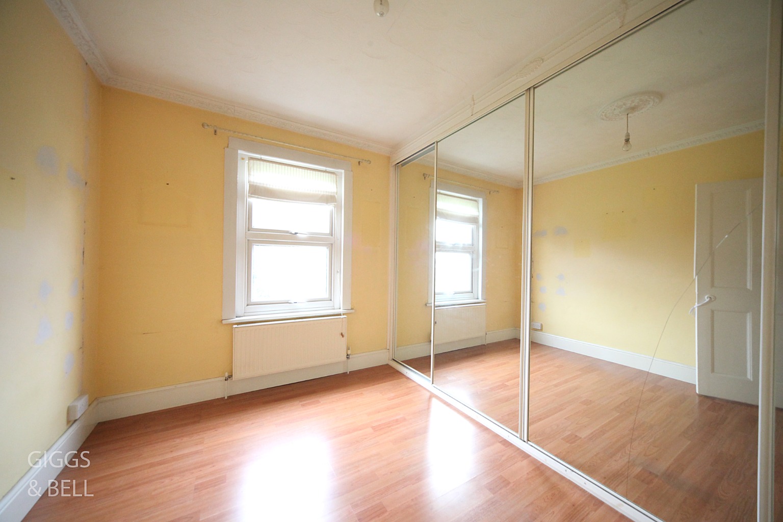 3 bed semi-detached house for sale in Luton Road, Dunstable 9