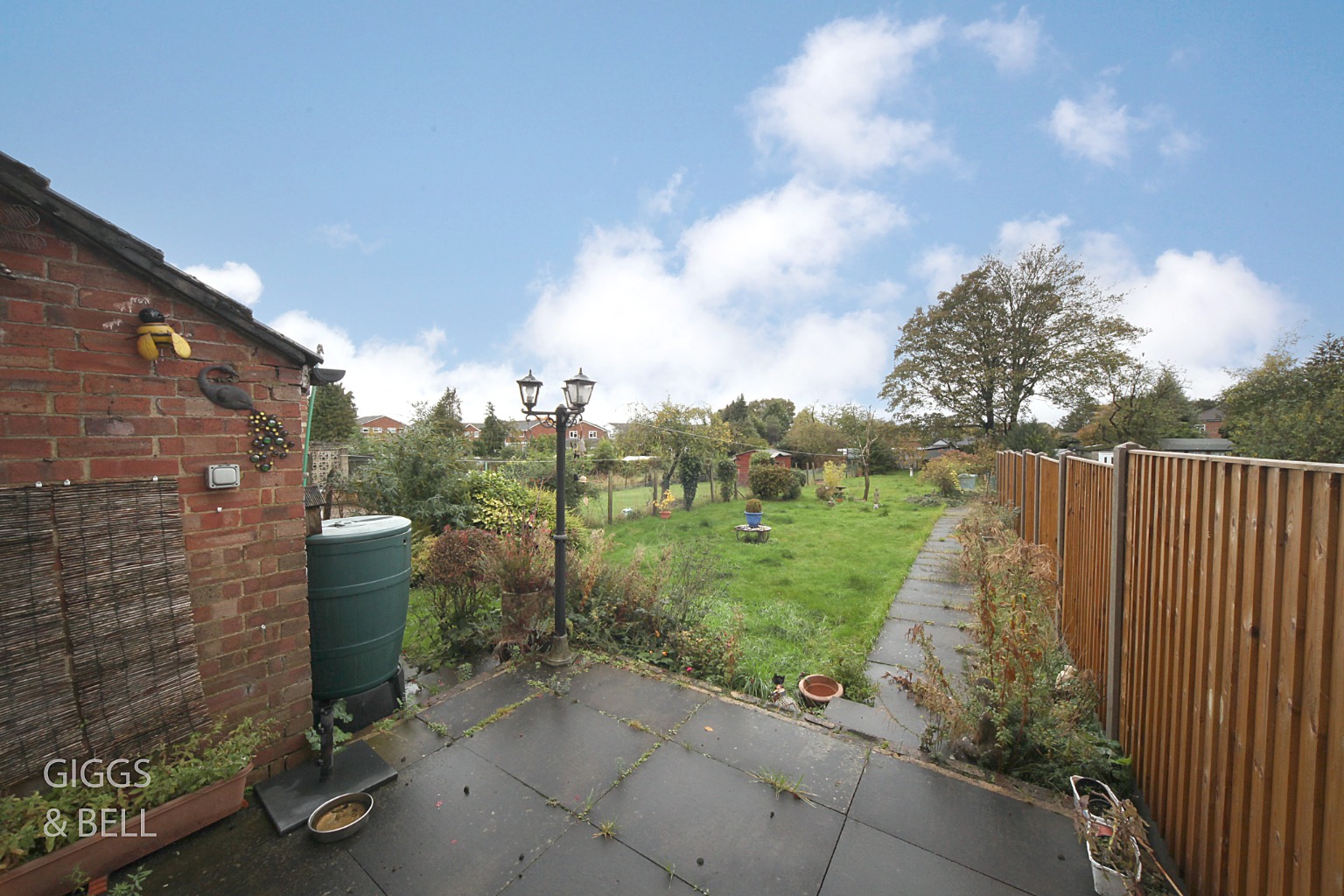 3 bed semi-detached house for sale in Luton Road, Dunstable 13