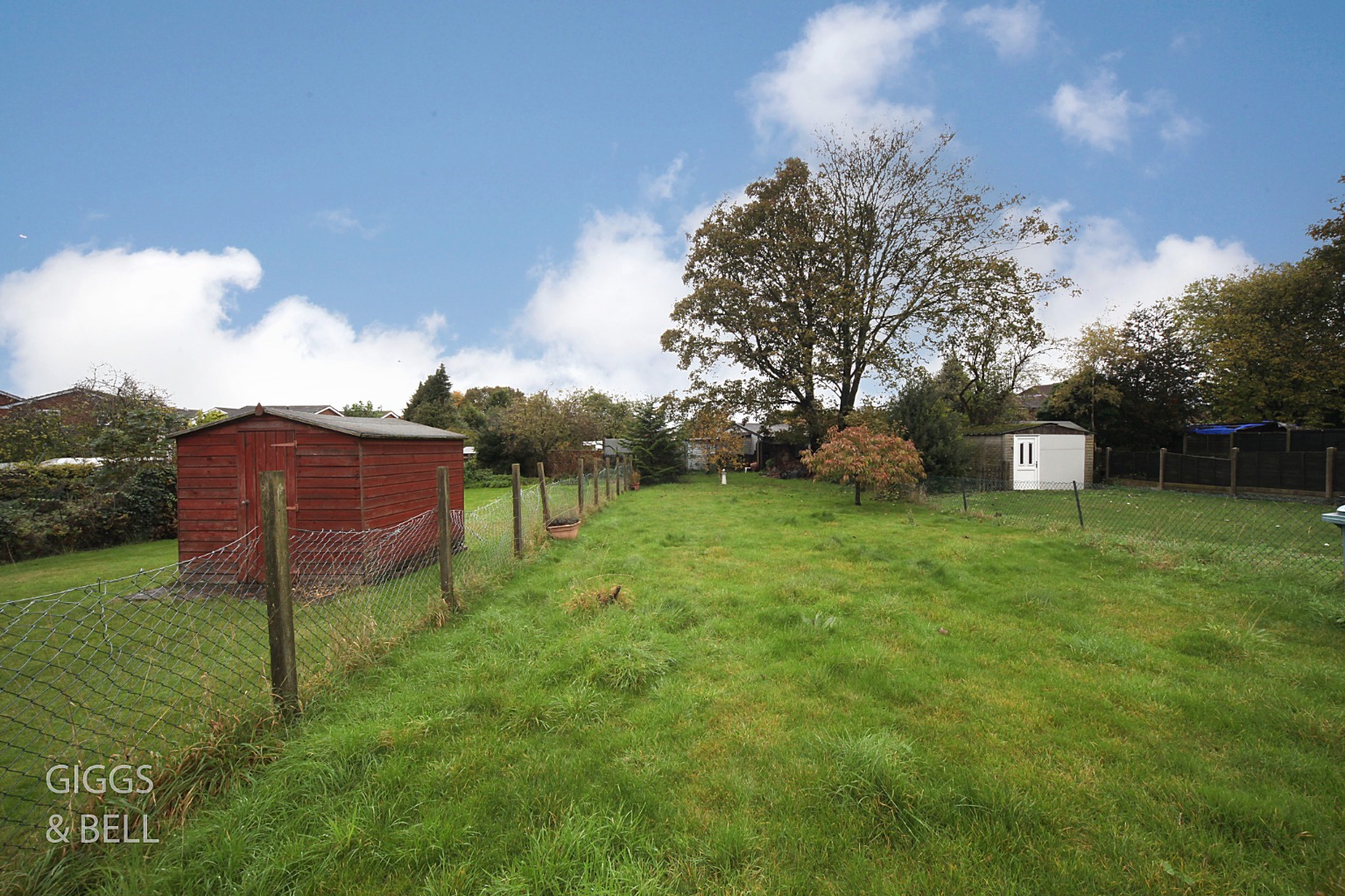 3 bed semi-detached house for sale in Luton Road, Dunstable  - Property Image 18