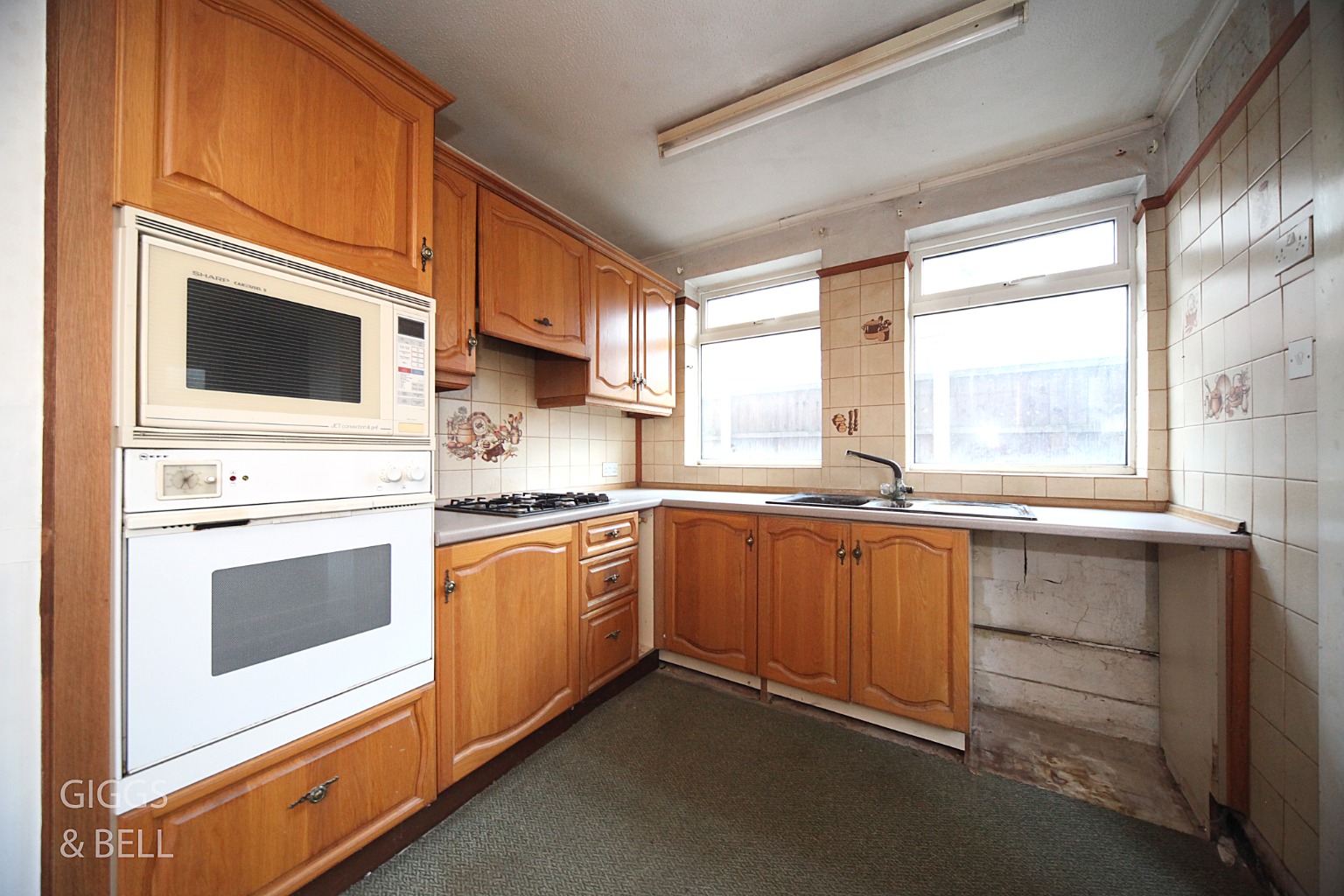 3 bed detached house for sale in Waller Avenue, Luton  - Property Image 8