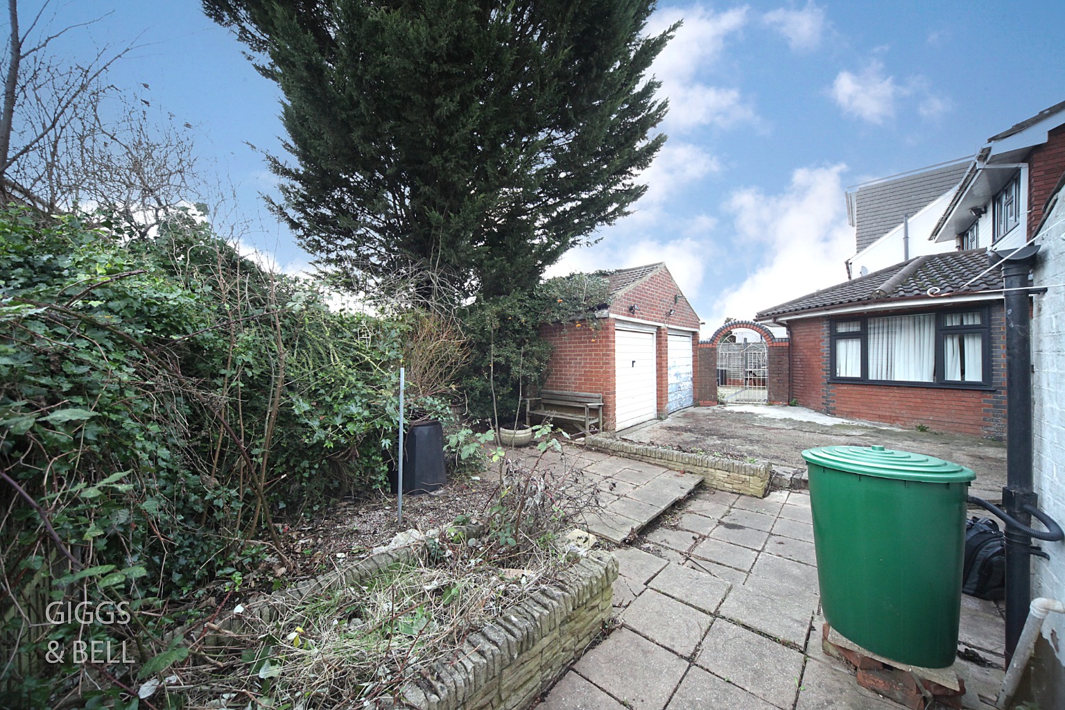 3 bed detached house for sale in Waller Avenue, Luton  - Property Image 24