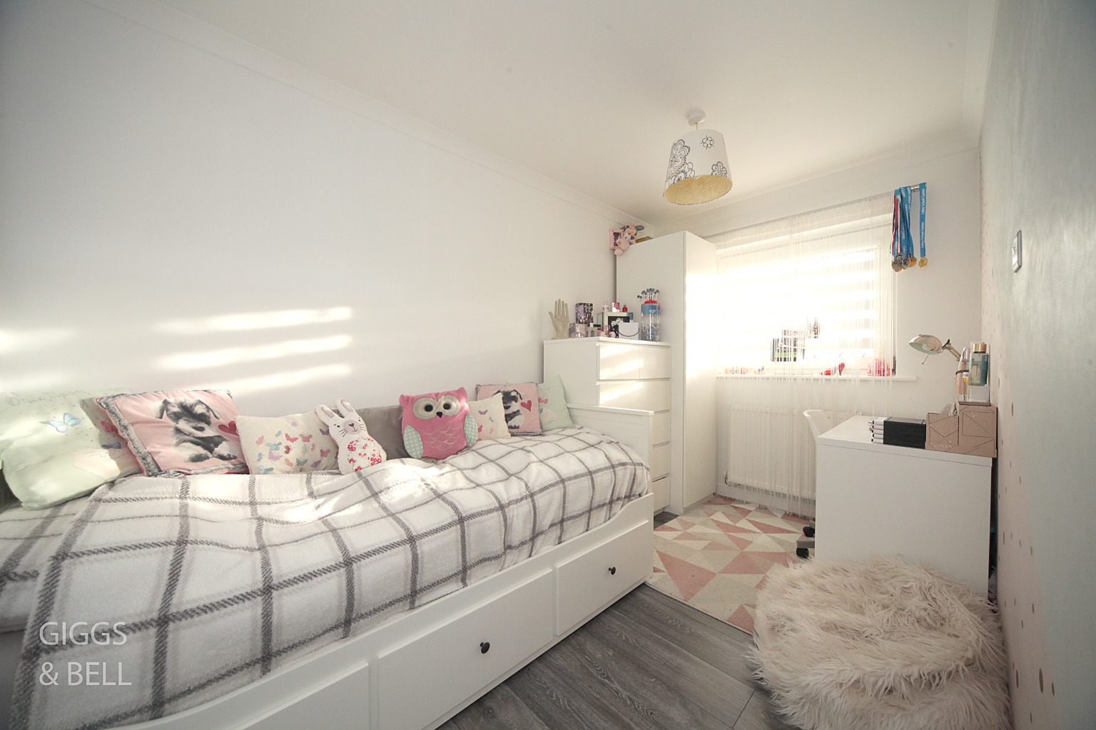 2 bed terraced house for sale in Speedwell Close, Luton 11